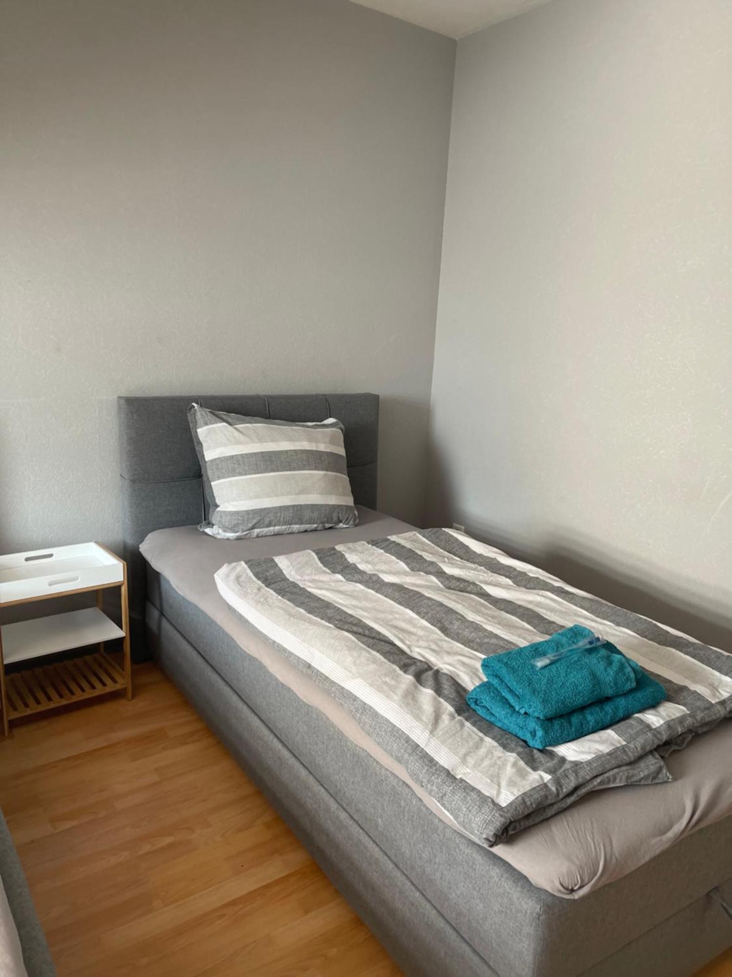 Apartment Gross 4 Zimmer Essen Exteriör bild